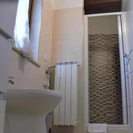 La Vecchia Osteria Bed & Breakfast Montereale