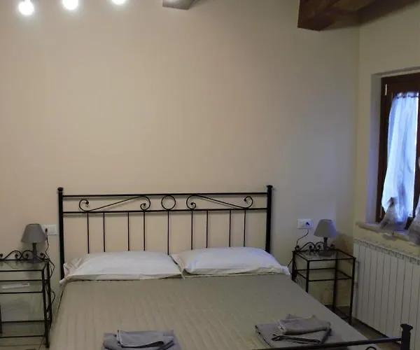 Panzió La Vecchia Osteria Montereale